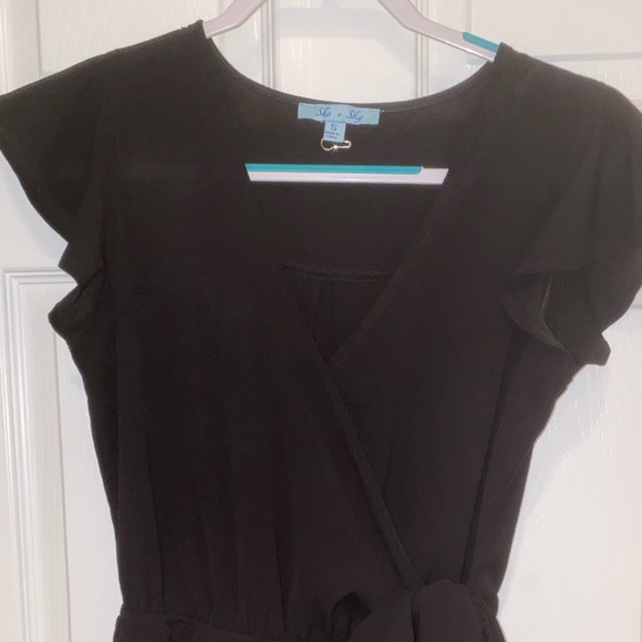 Romper - Picture 2 of 3